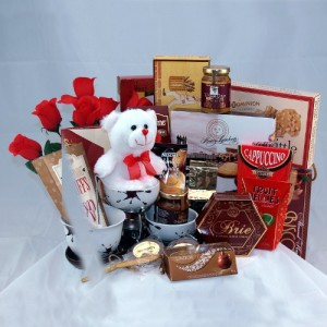 "Beary" Special Gift Gourmet Gift Basket